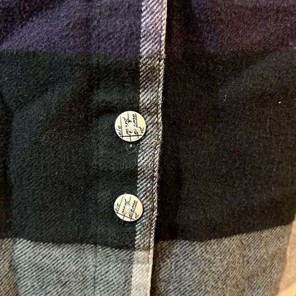 Element flannel shirt with unique buttons 100% organic cotton - Picture 4 of 7